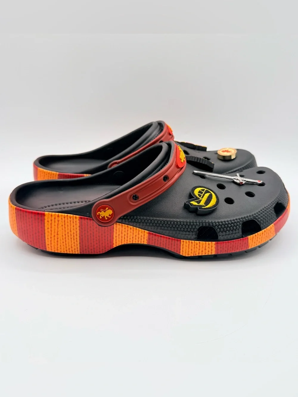 Crocs Harry Potter Gryffindor Classic Clog M10 W12 Black 210553-90H Unisex NWT